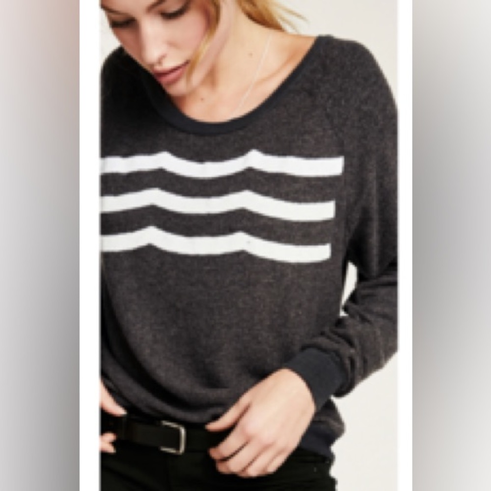 Sol Angeles Waves pullover - Picture 5 of 5